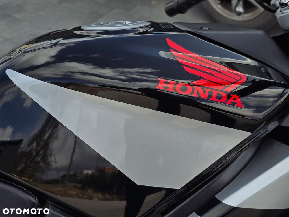 Honda CBR - 33