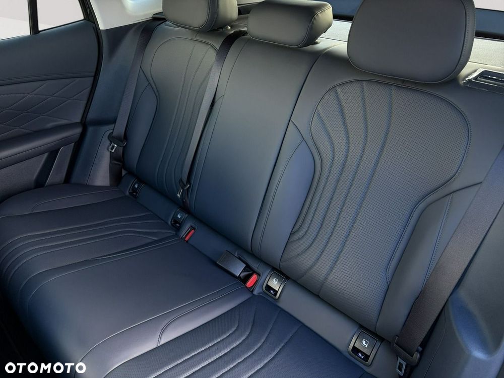 Geely Starray EM-i 1.5 PHEV Pro DHT - 24