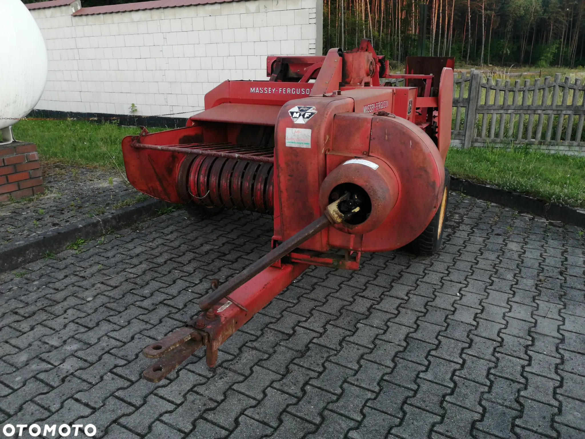 Massey Ferguson - 4