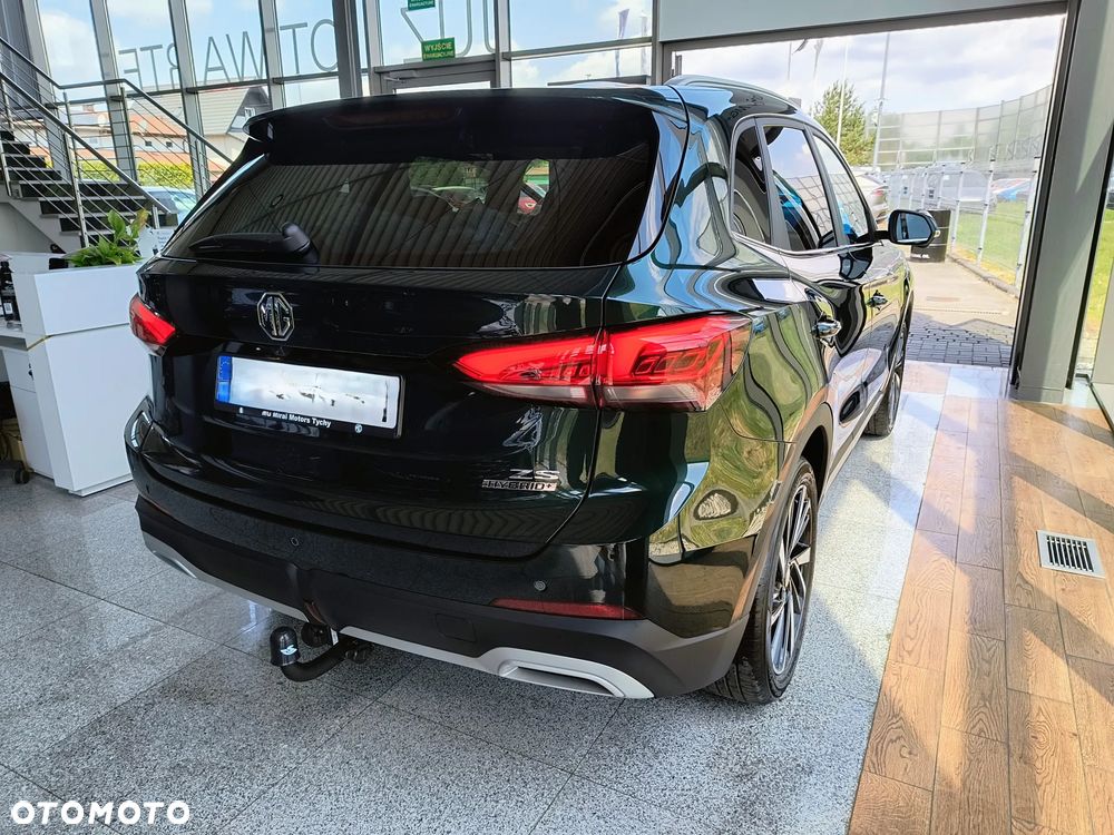 MG ZS Hybrid+ - 5
