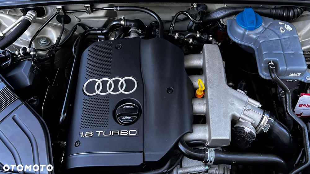 Audi A4 Limousine - 13