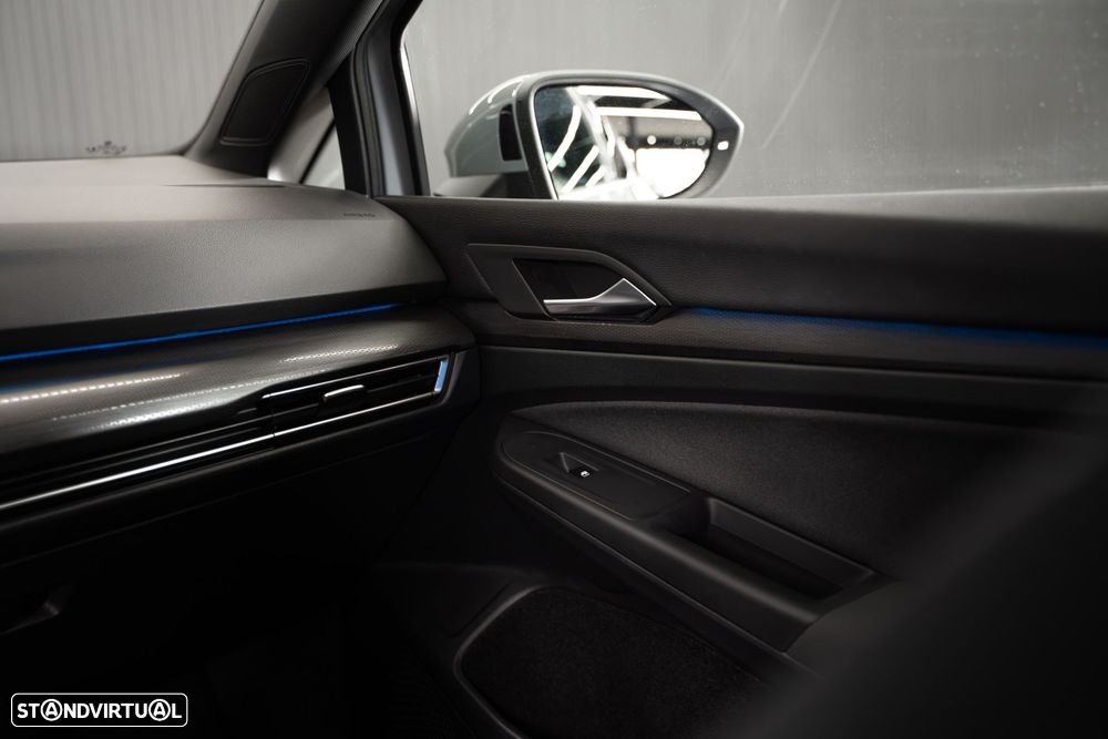 VW Golf 2.0 TDI GTD DSG - 42