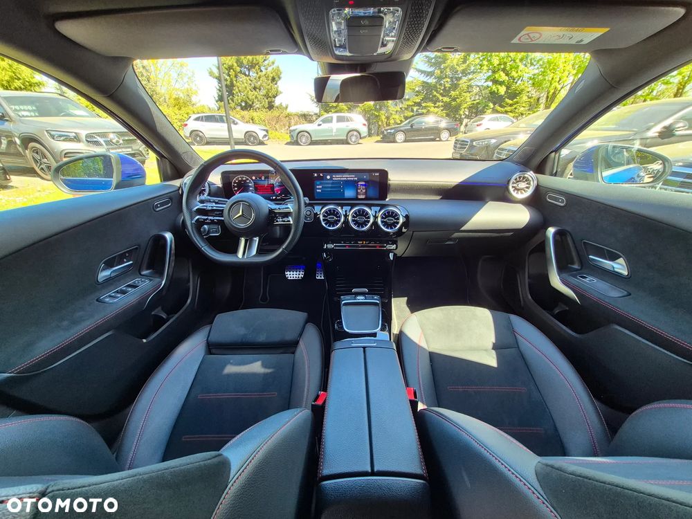 Mercedes-Benz Klasa A 200 AMG Line 7G-DCT - 25