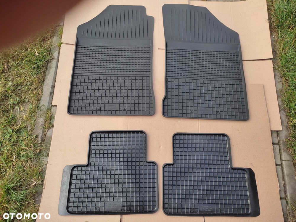 NOWE Dywaniki gumowe DAIHATSU CHARADE G200 94r-00r dopasowane korytko - 1