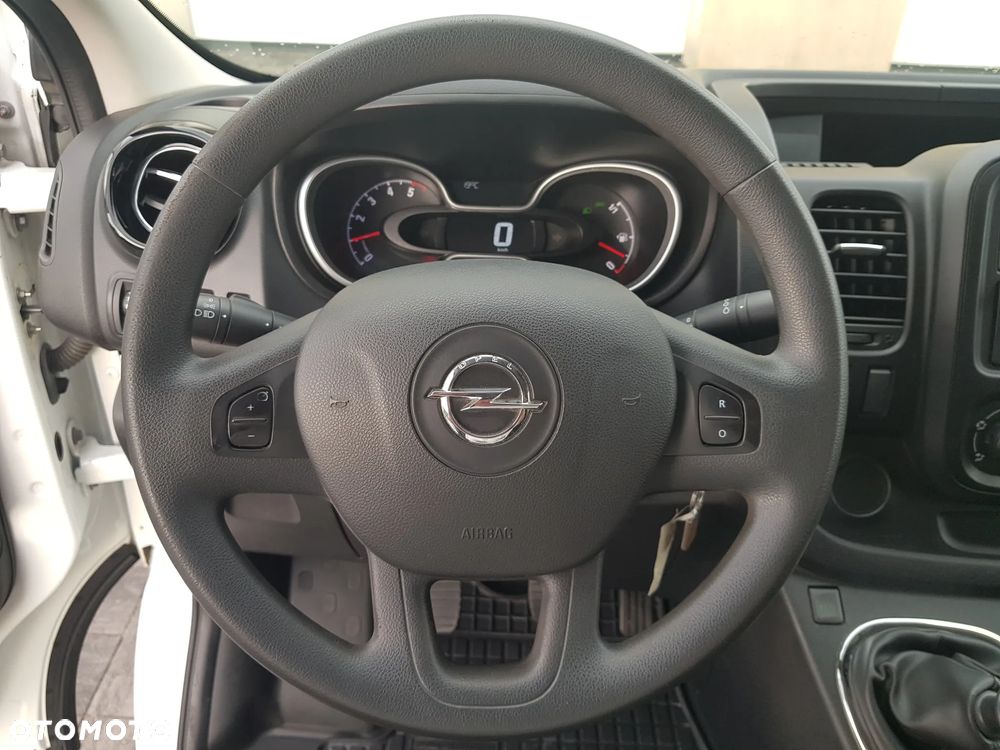 Opel VIVARO LONG - 26