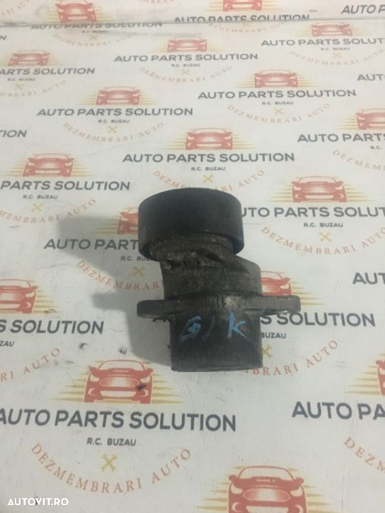 intinzator curea MB GLK,2.2 cdi,an fabr 2014 - 1