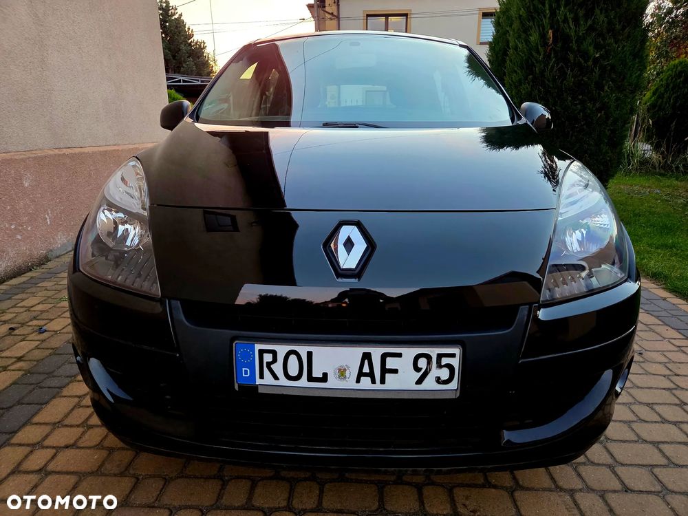 Renault Scenic 1.6 16V 110 Dynamique - 14