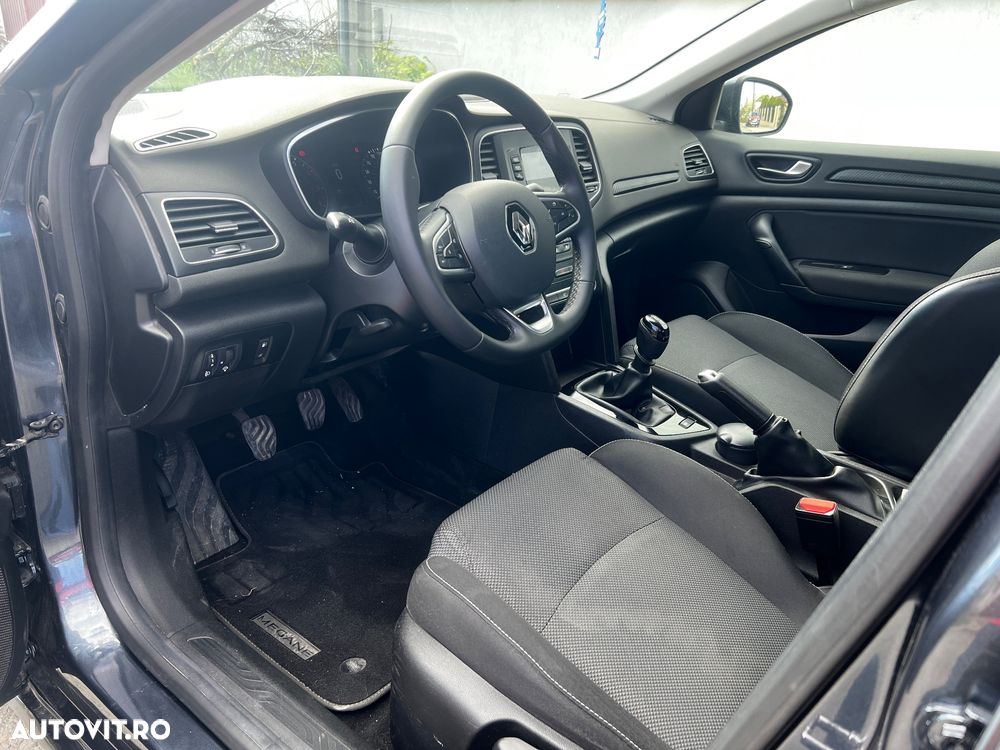 Renault Megane TCe GPF Intens - 12