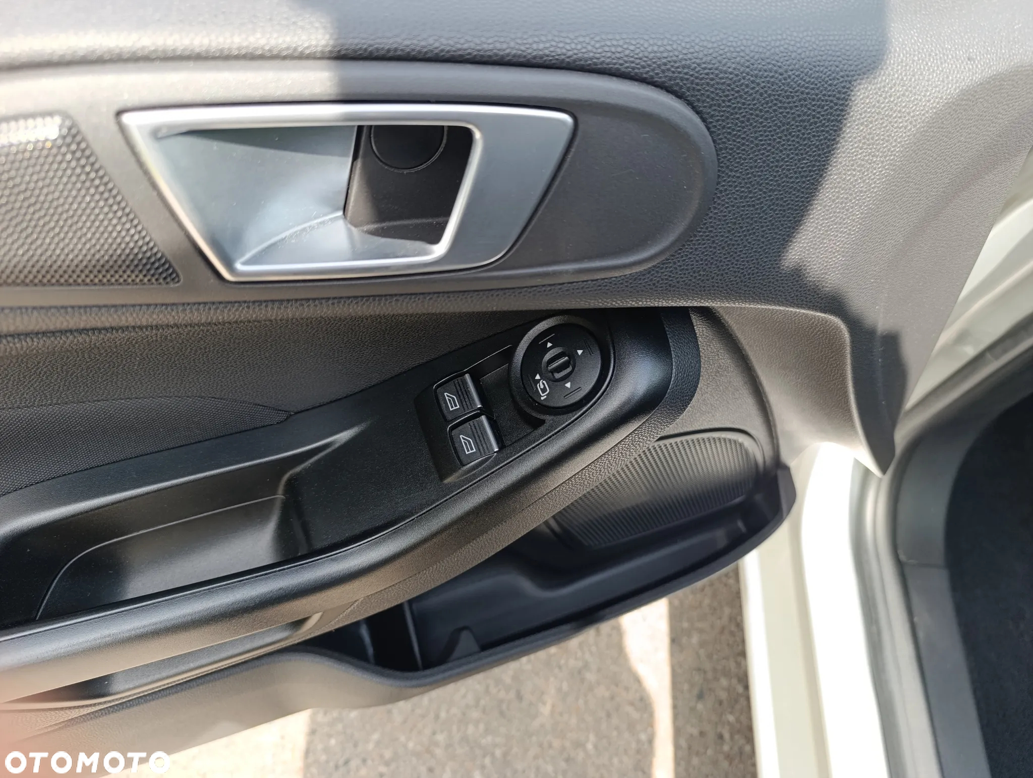 Ford Fiesta 1.6 TDCI Individual - 19