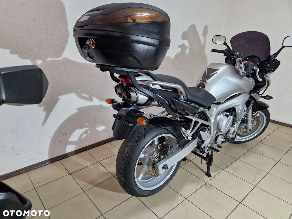 Yamaha FZ6 - 13