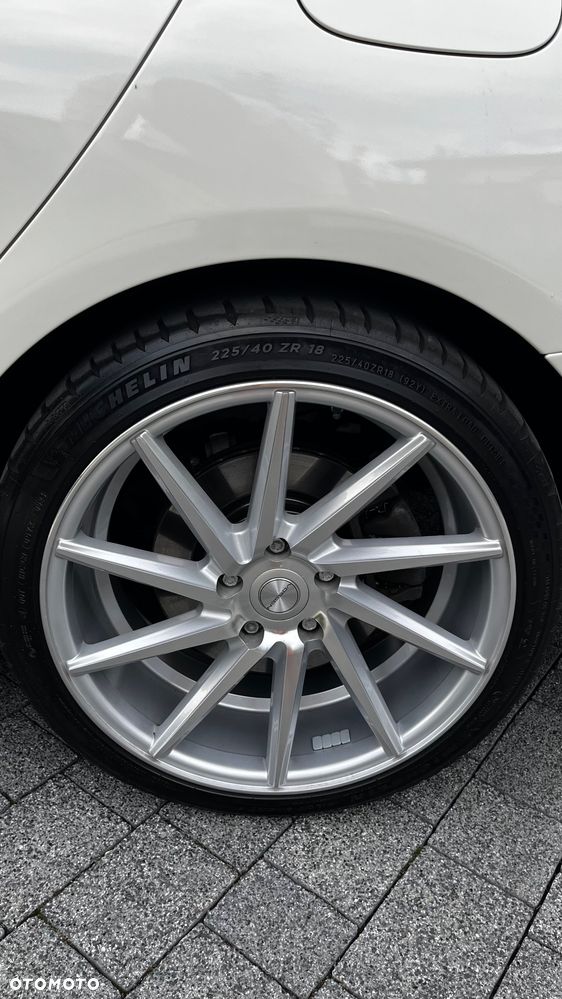 Mercedes-Benz CLA 220 4-Matic AMG Line - 8