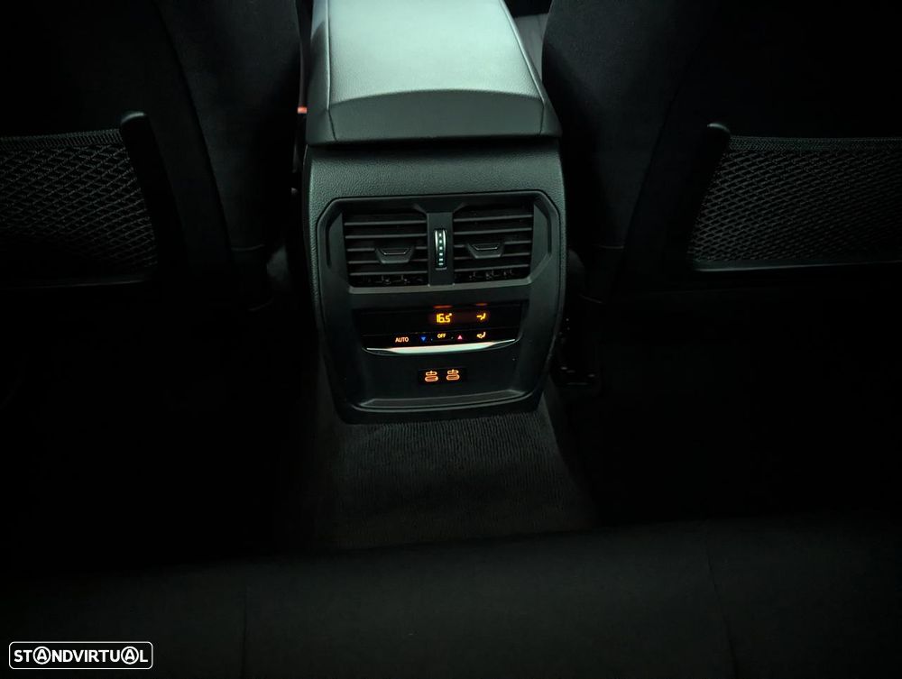 BMW 320 e Corporate Edition Auto - 17