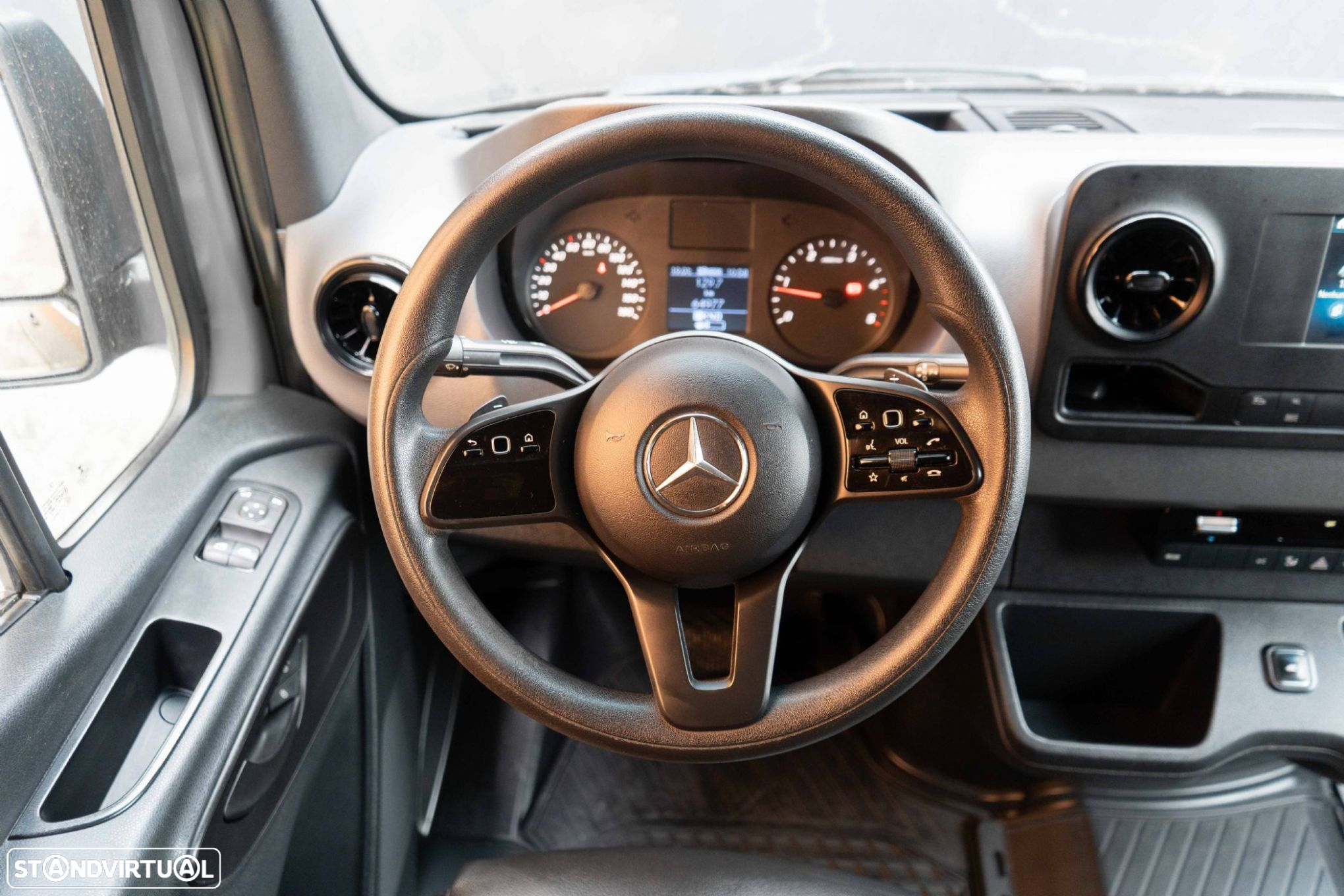 Mercedes-Benz Sprinter 314 CDI/43 Luxo (2+2+2+3) - 20