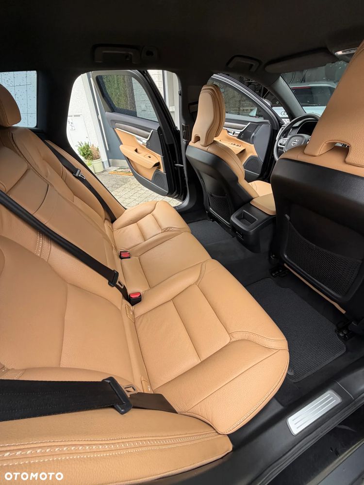 Volvo V90 D5 AWD Momentum - 18