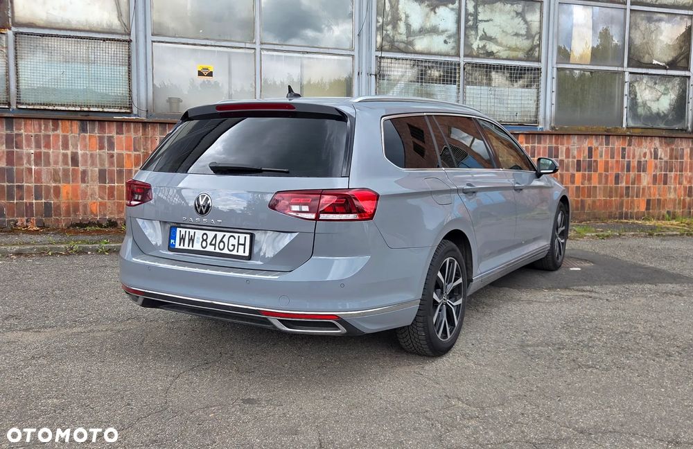 Volkswagen Passat 2.0 TDI Elegance DSG - 17