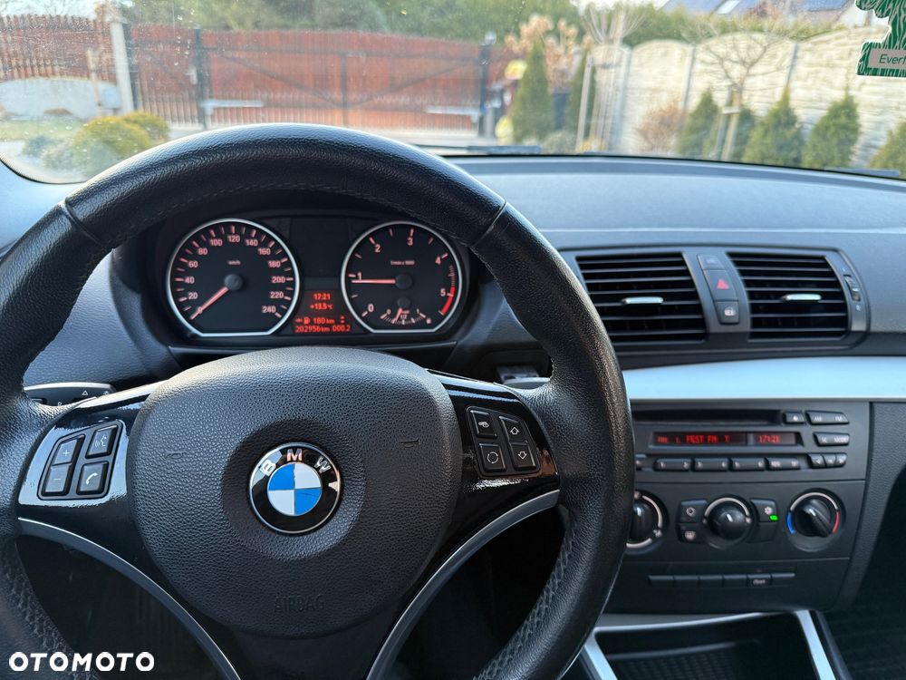 BMW Seria 1 118d - 11