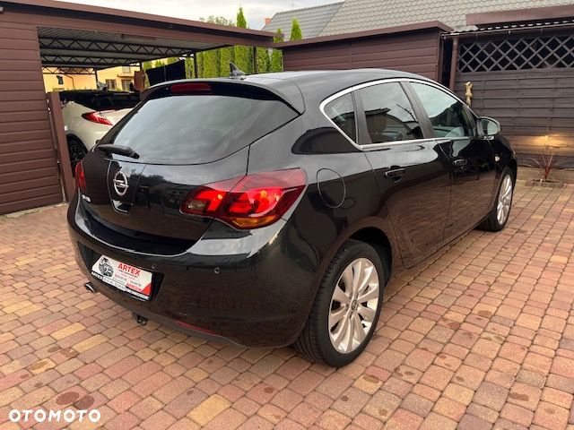 Opel Astra - 4
