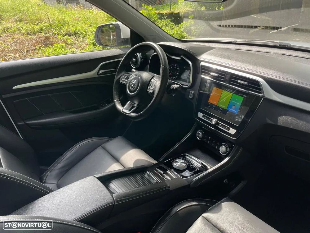 MG ZS Maximal Luxury - 10