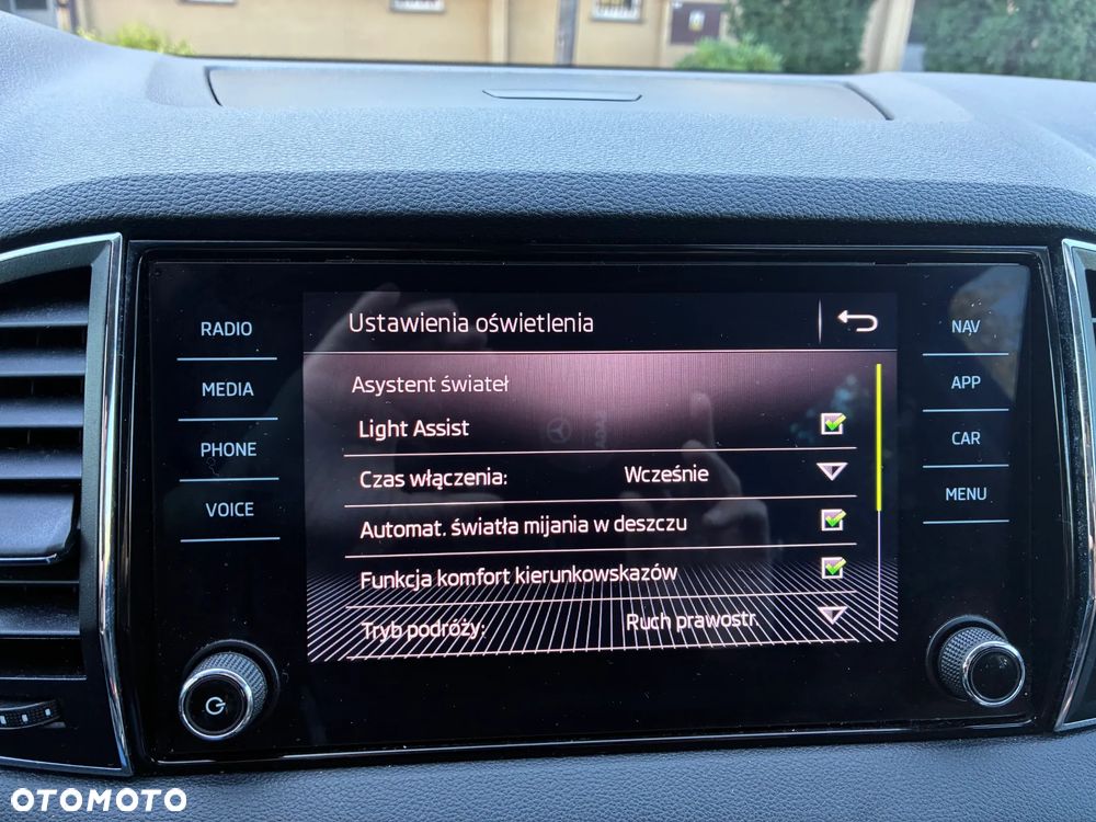 Skoda Karoq 2.0 TDI SCR 4x4 Style DSG - 18
