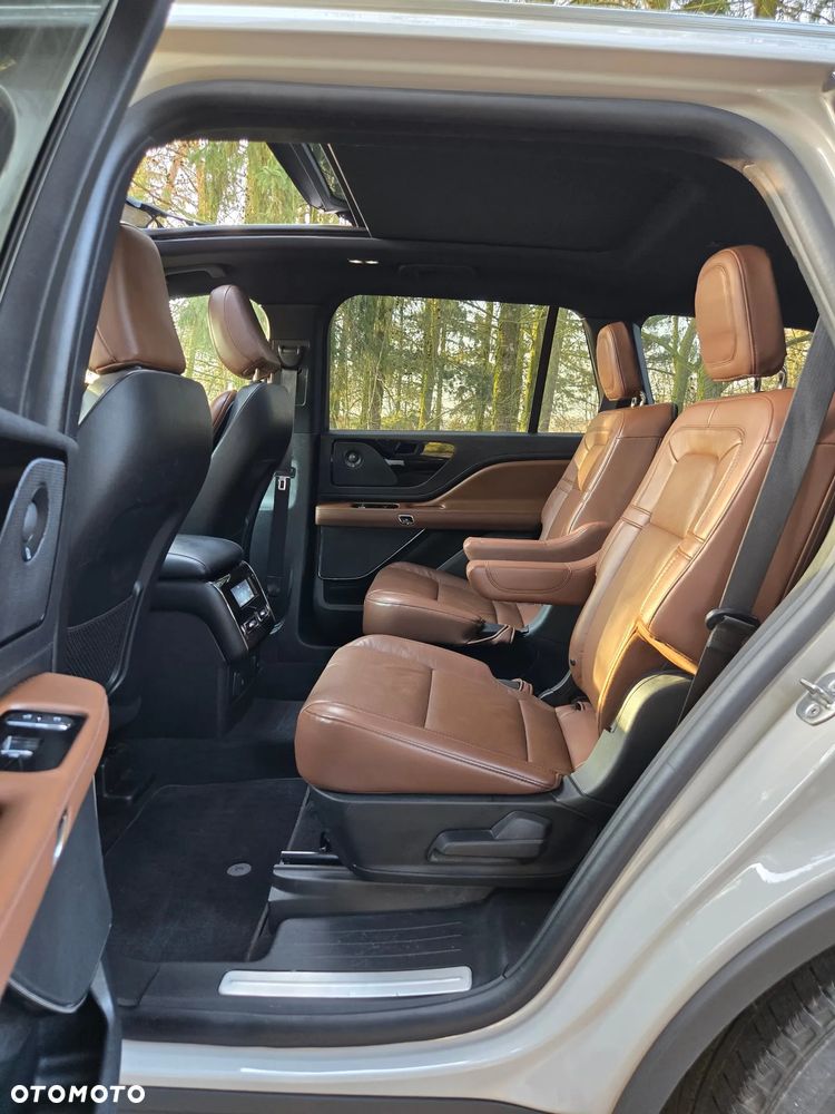 Lincoln Aviator - 24