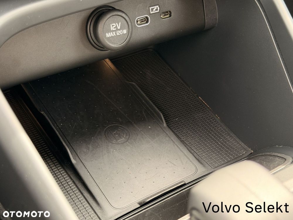 Volvo XC 40 - 18