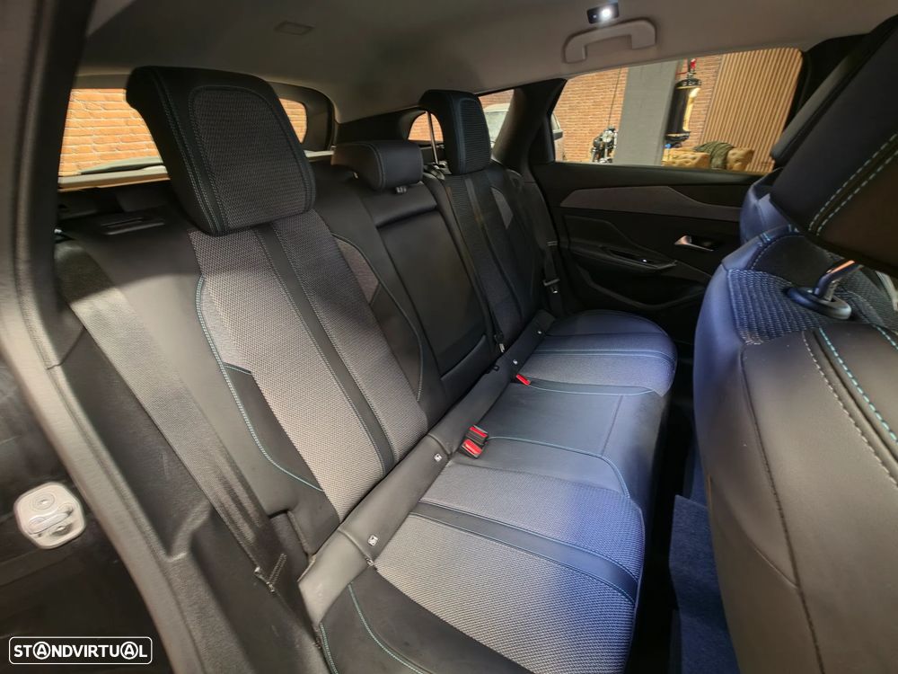 Peugeot 308 SW 1.6 Hybrid Allure e-EAT8 - 21