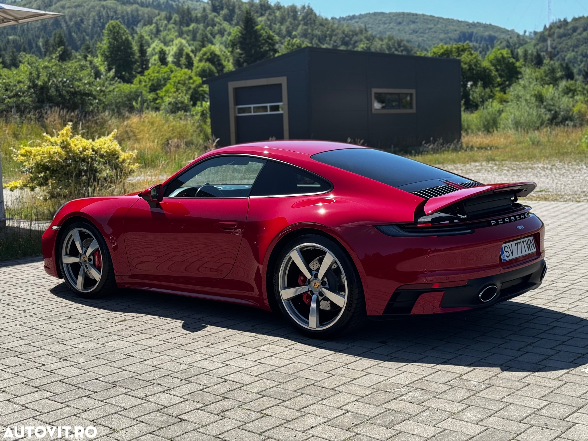 Porsche 911 Carrera 4S - 8