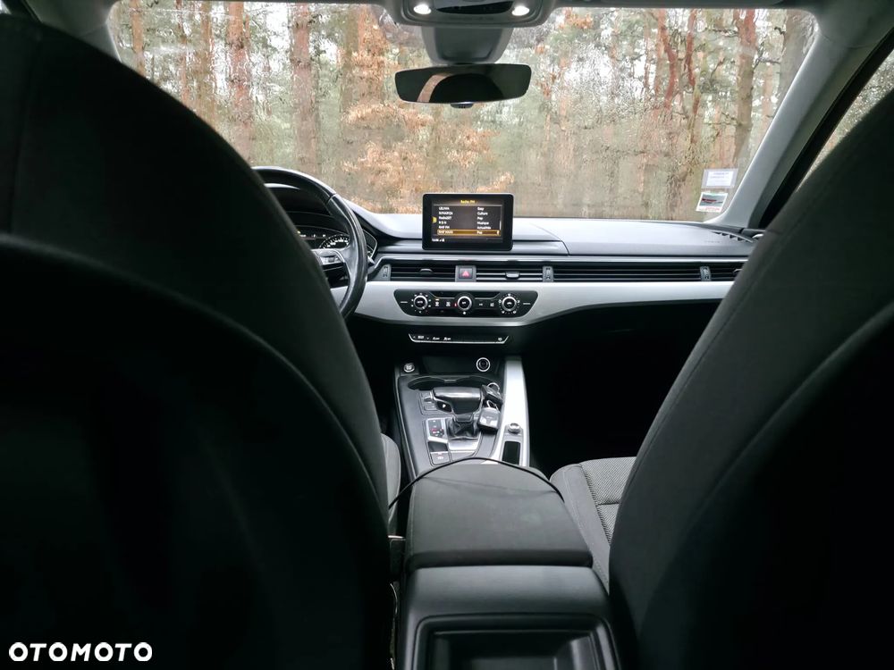 Audi A4 Limousine 2.0 TDI Sport S tronic - 16