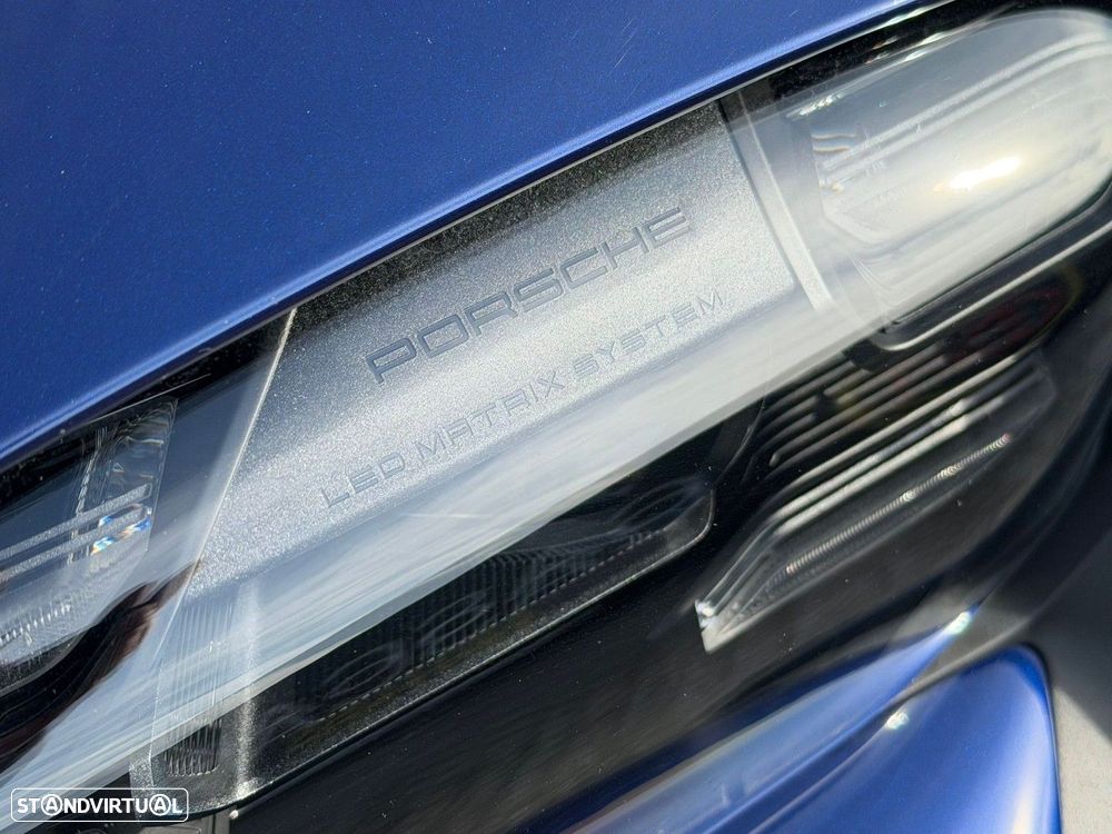 Porsche Taycan 4S - 17