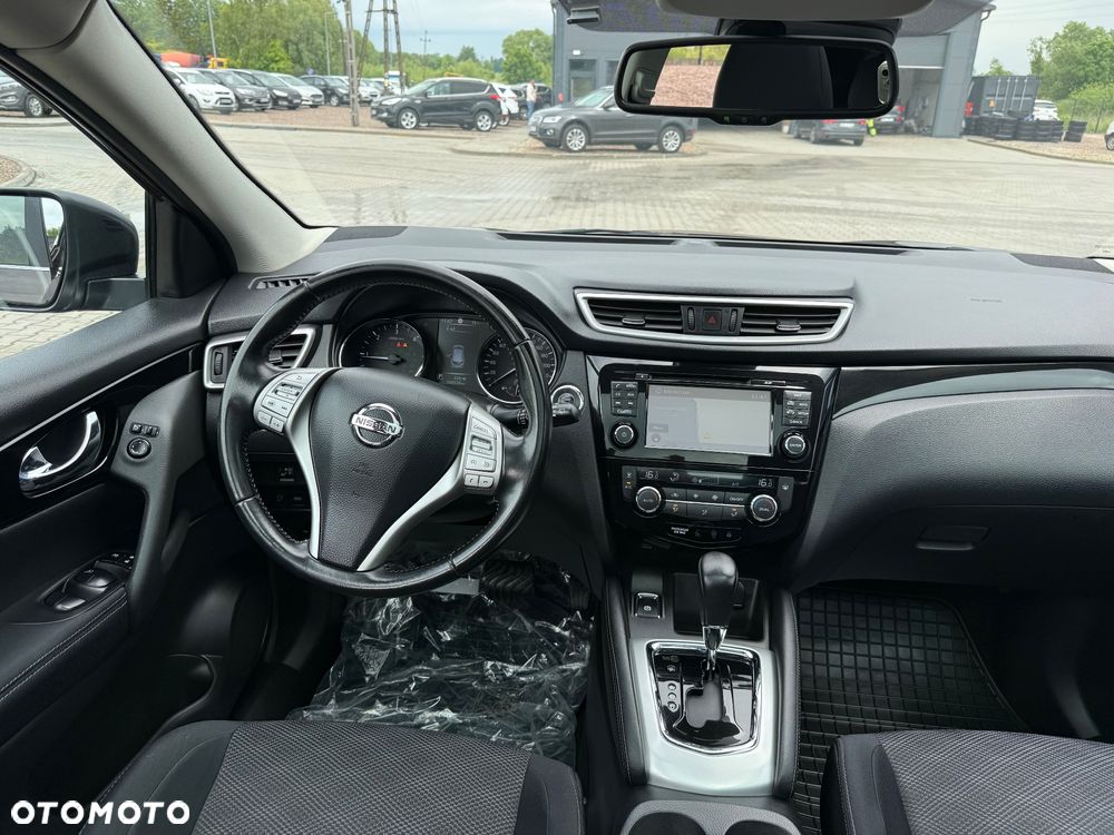 Nissan Qashqai 1.6 dCi Xtronic TEKNA+ - 17