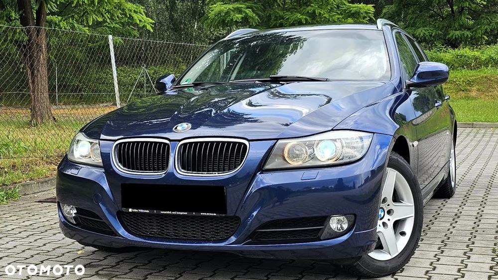 BMW Seria 3 320d Luxury Line - 2