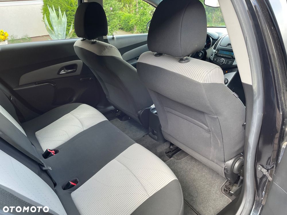 Chevrolet Cruze 1.7 D LT+ - 18