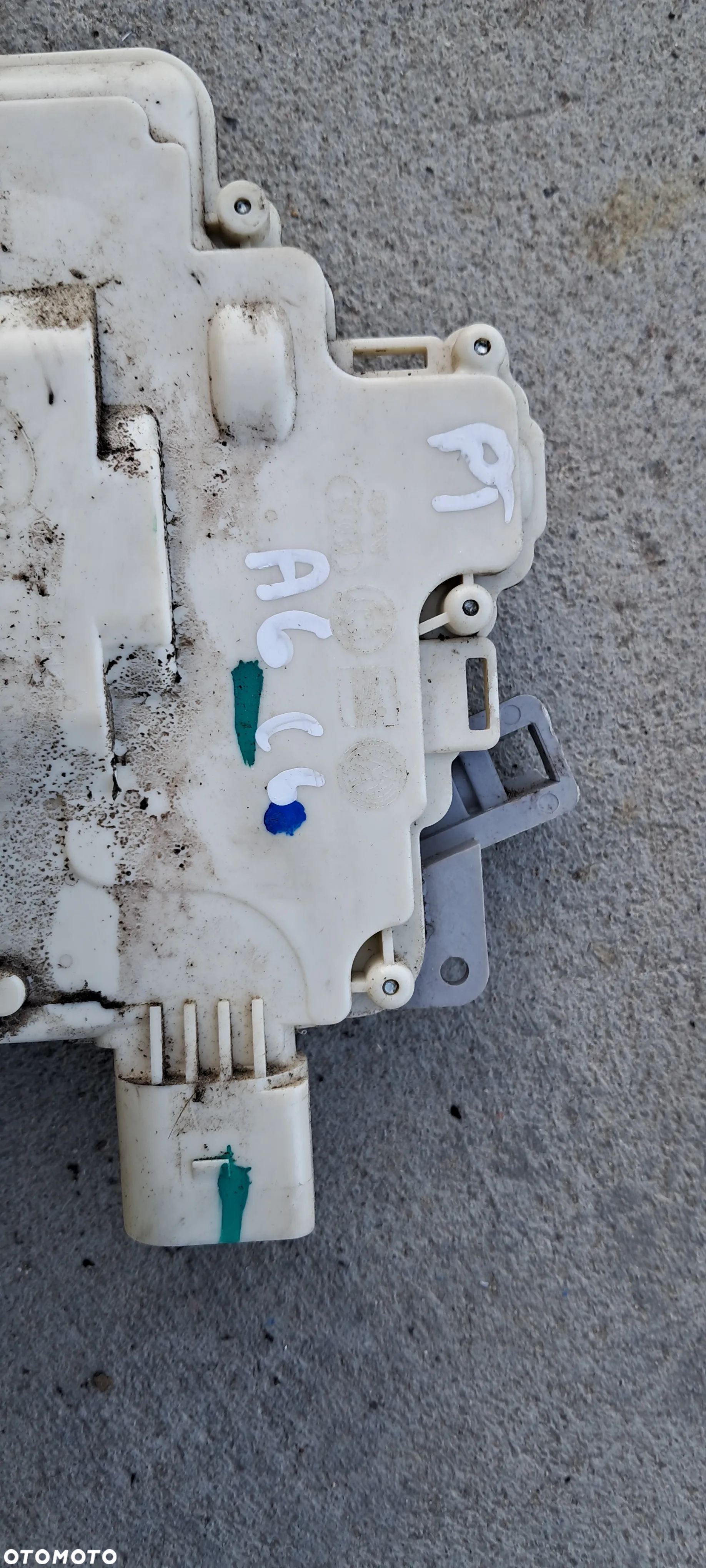 Zamek Drzwi Lewy/Prawy Przód/Tył 7Pin 8Pin 9Pin Audi A3 8P A6 C6 - 12