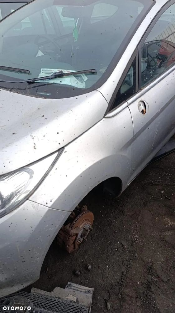 35944 Ford fiesta VII MK7 przedlift model od 08-12 silnik 1.4 TDCi 70 km lakier 69 - 4
