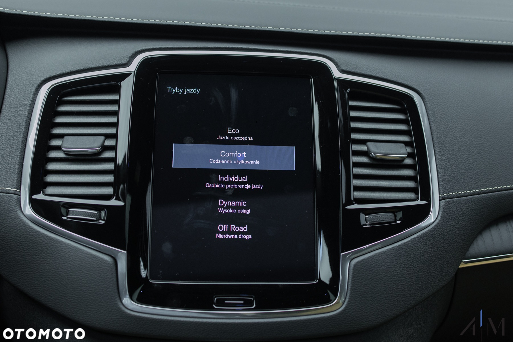 Volvo XC 90 B5 D AWD Ultimate Bright - 26