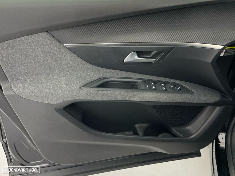 Peugeot 3008 1.2 PureTech Active Pack - 18