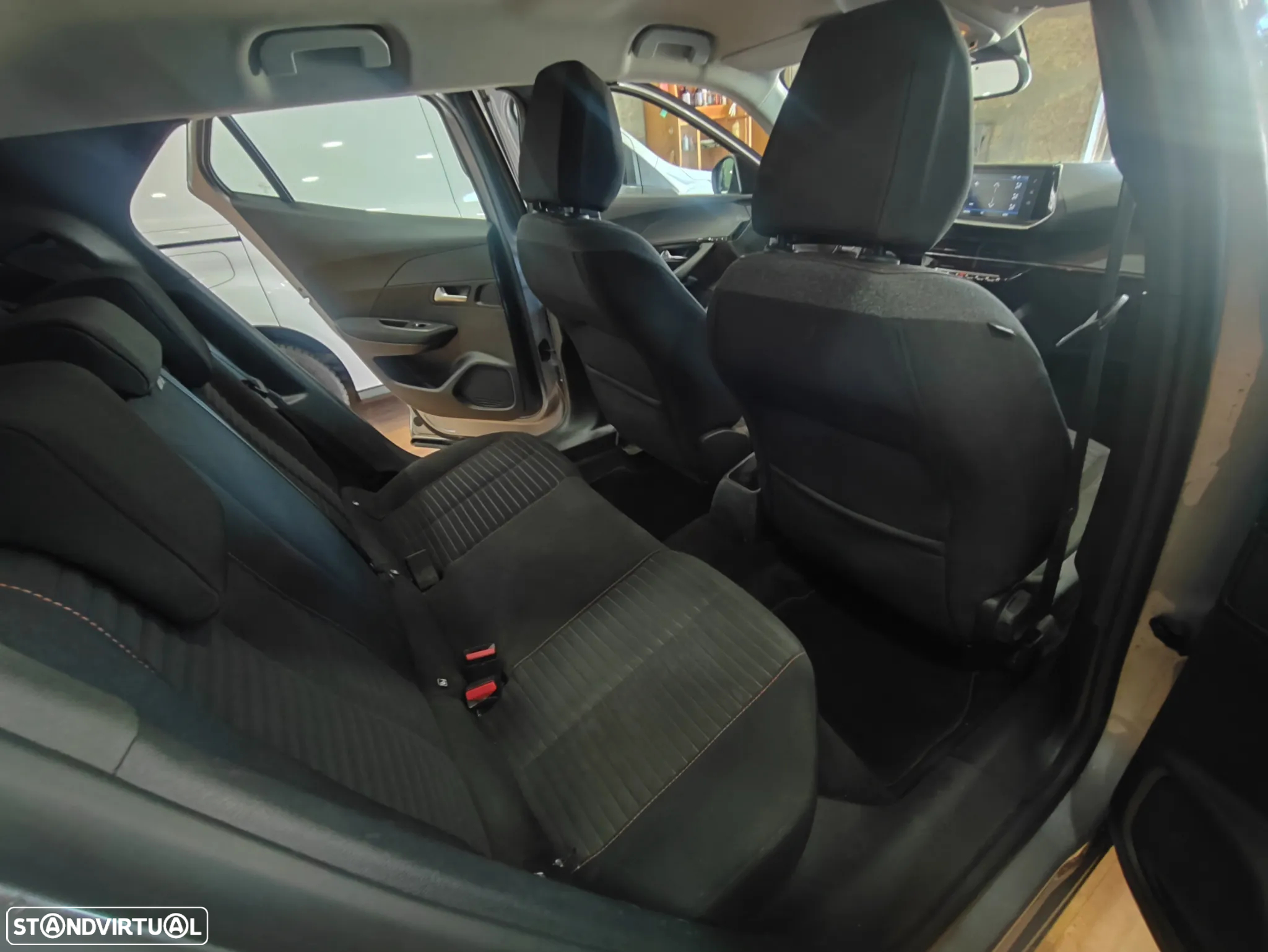 Peugeot 2008 BlueHDi 110 Active - 16