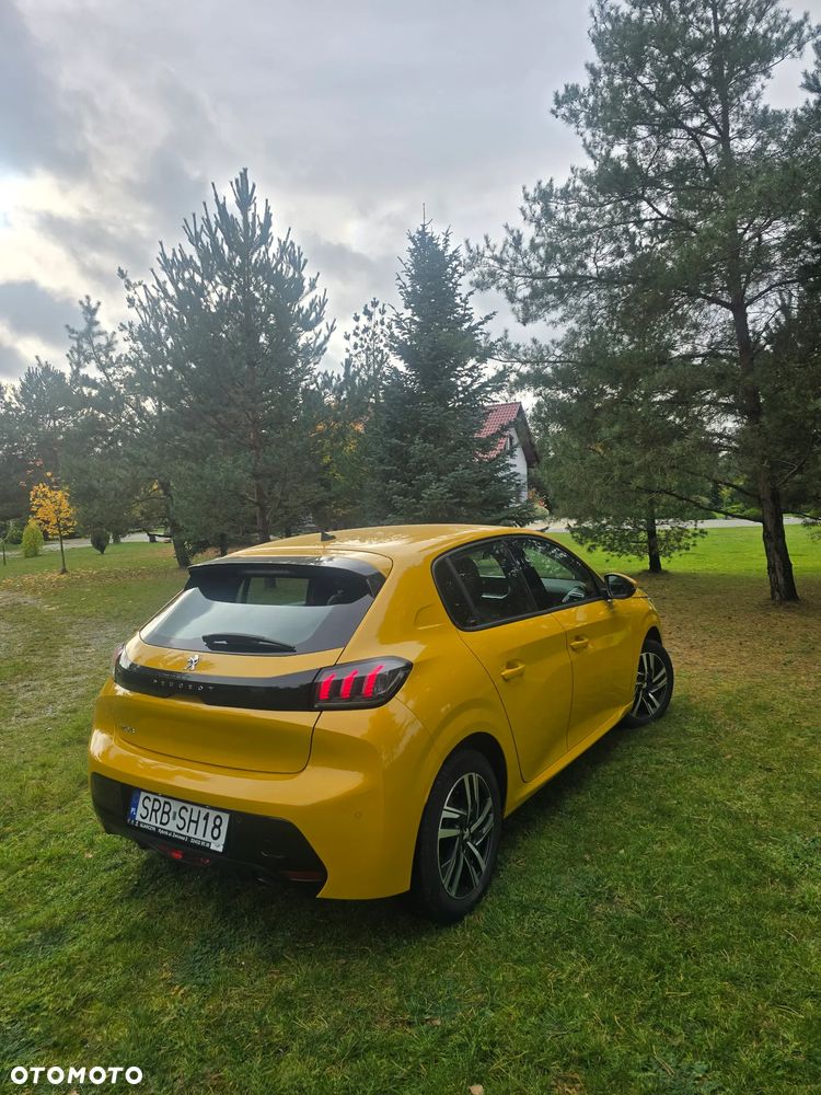 Peugeot 208 - 5