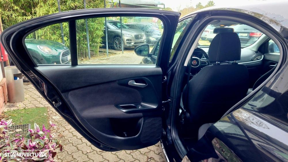 Fiat Tipo 1.3 M-Jet Lounge Tech J17 - 12