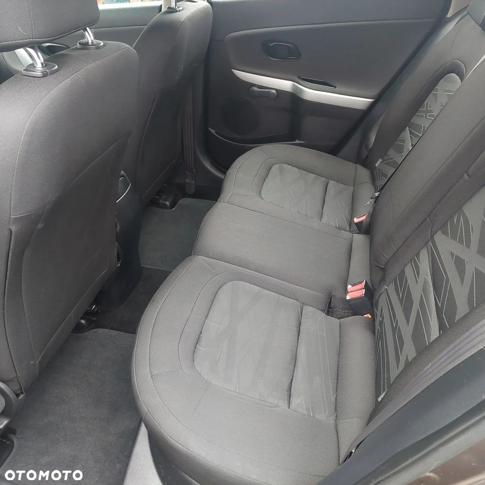 Kia Ceed - 2