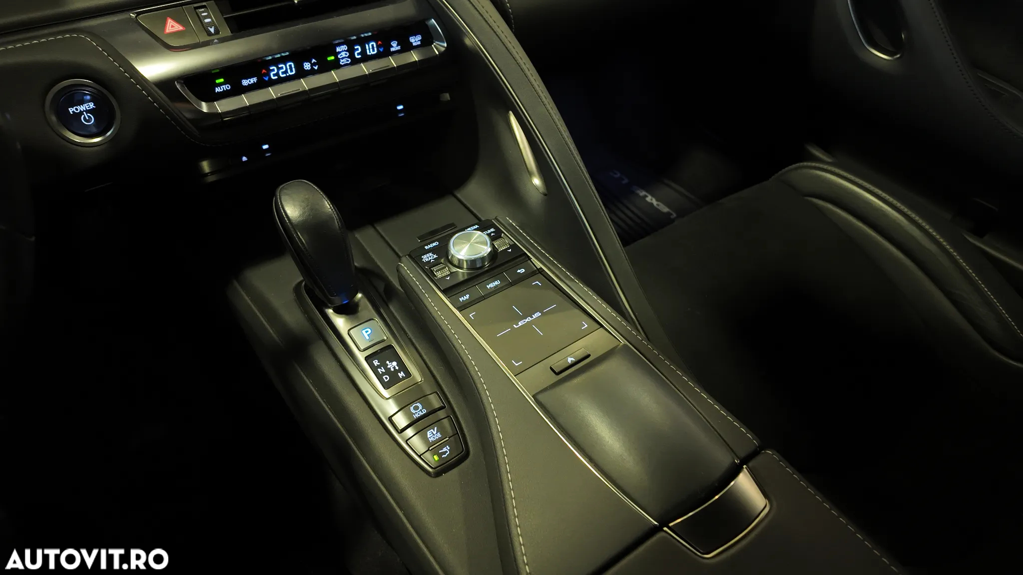Lexus LC 500h Sport Premium - 28