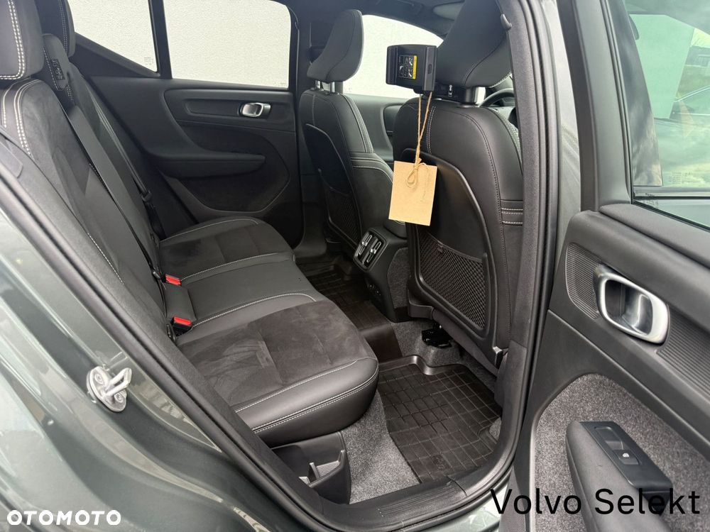 Volvo XC 40 - 32