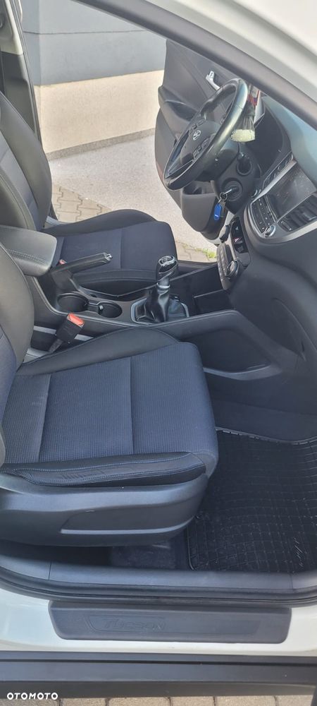 Hyundai Tucson 1.6 GDI BlueDrive Comfort 2WD - 15