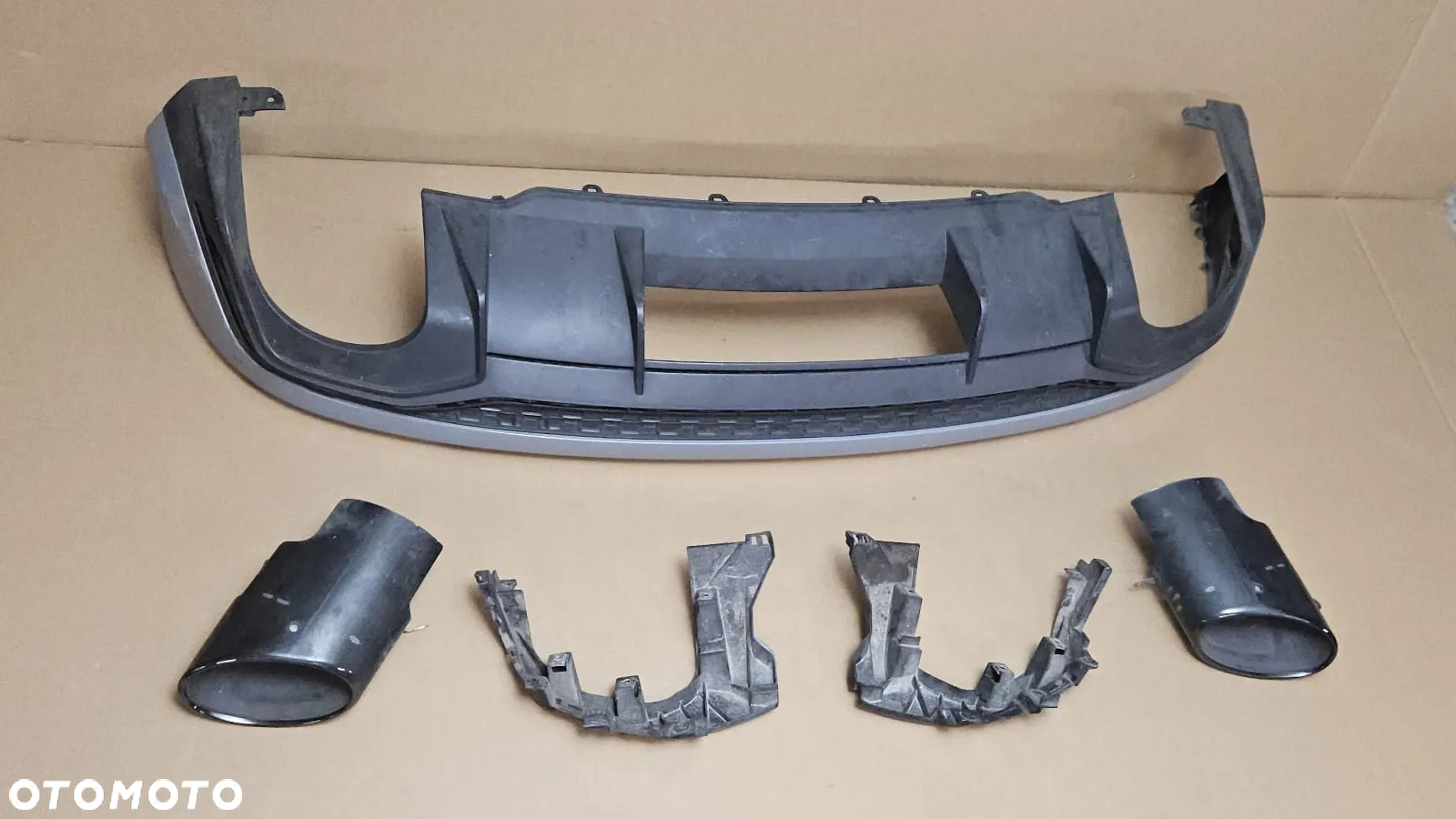 Dyfuzor Audi RSQ8 83A807319B 83A807320B 83A253825D 83A253826D - 2