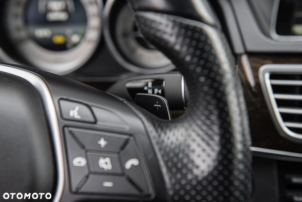 Mercedes-Benz Klasa E 250 CDI 4Matic 7G-TRONIC Avantgarde - 21