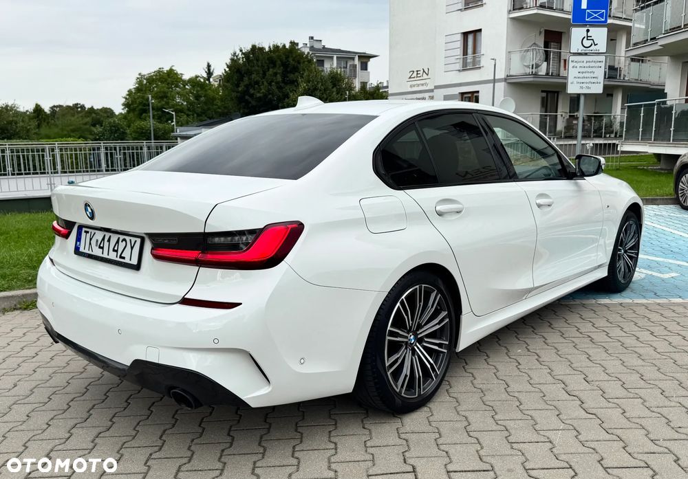 BMW Seria 3 318i M Sport - 10