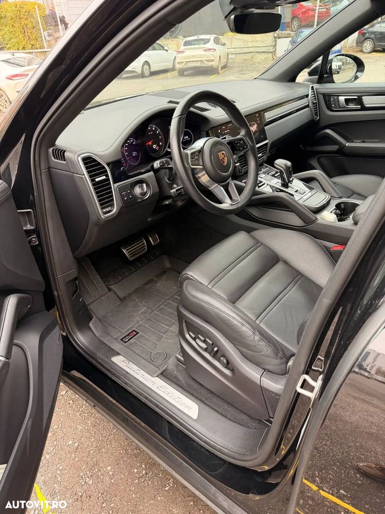 Porsche Cayenne - 13