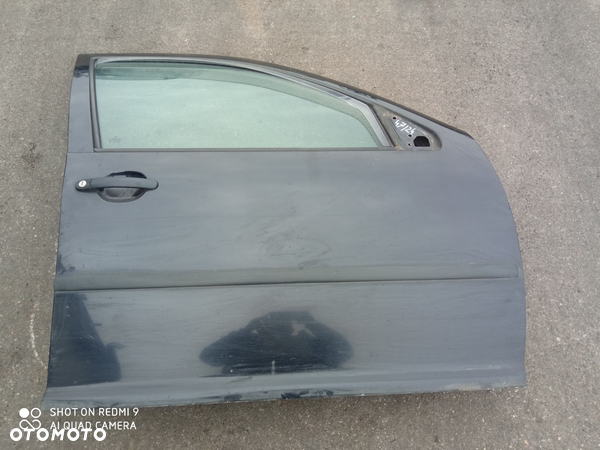 DRZWI PRAWY PRZÓD 

 VOLKSWAGEN
 GOLF IV LC92