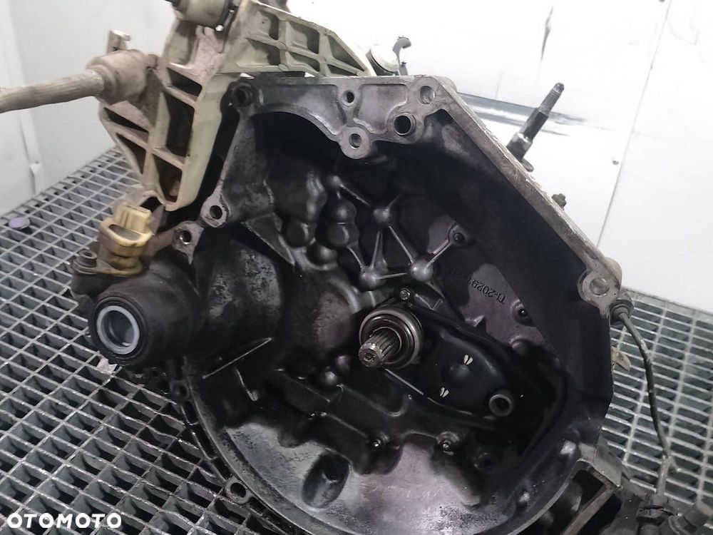 SKRZYNIA BIEGÓW MANUALNA PEUGEOT 307 20CN19 1.4 8V - 3