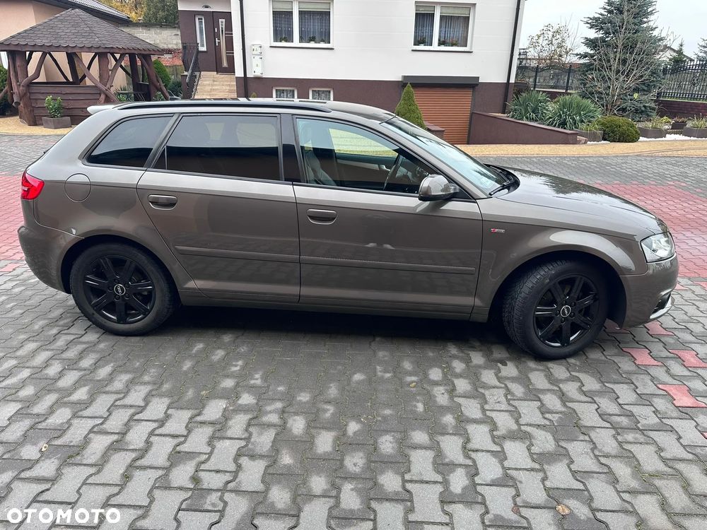 Audi A3 Sportback - 3